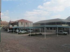 413 m² Office Space in Randburg Central