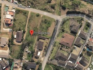 2025 m² Land available in Newlands East