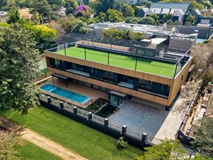 6 Bed House in Illovo