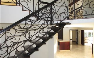 5 Bedroom House in Bryanston