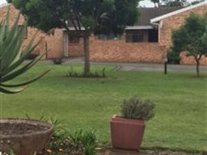 3 Bed Townhouse in Hayfields