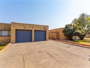 4 Bed House in Jameson Park