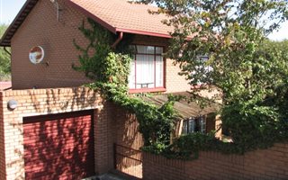3 Bedroom House in Garsfontein