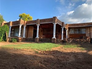 4 Bedroom House in Kwaggasrand