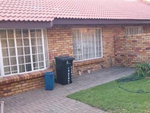 2 Bed Simplex in Croydon