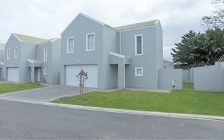 3 Bedroom House in Langeberg Ridge