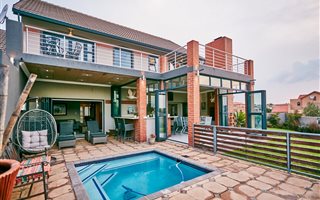 5 Bedroom House in Rietvlei Heights Country Estate