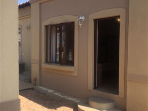 1 Bed Flat in Mooikloof Country Residences