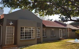 3 Bedroom House in Moreleta Park