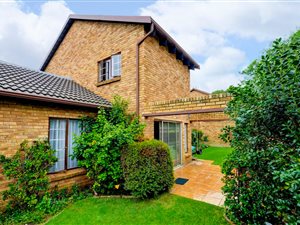 3 Bed Townhouse in Bromhof