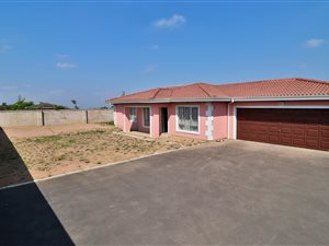 3 Bed Townhouse in Kloof