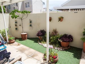 3 Bed Townhouse in Plumstead