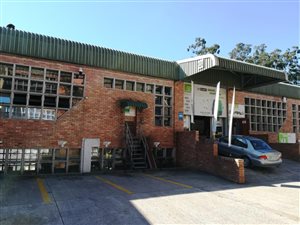 400 m² Commercial space in Pinetown Central