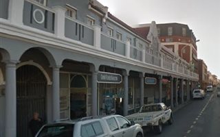 80 m² Retail Space in Woodstock