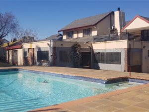 4 Bed House in Dewetshof