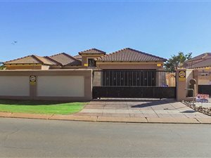 3 Bed Townhouse in Montana Park