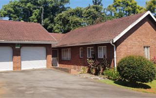 3 Bedroom Simplex in Chase Valley