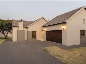 4 Bed House in Wierda Crest Estate