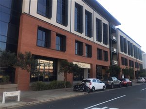 289 m² Commercial space in New Town Centre