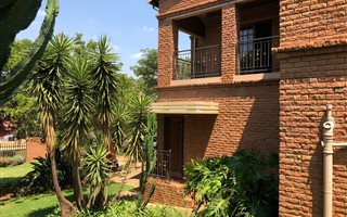4 Bedroom House in Azaleapark