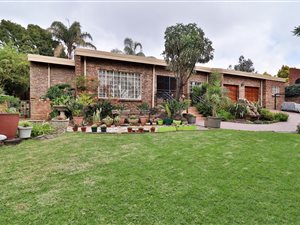 5 Bed House in Die Heuwel