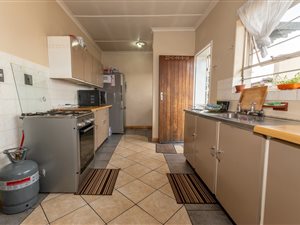 3 Bed House in Woodmere