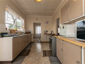 3 Bed House in Woodmere