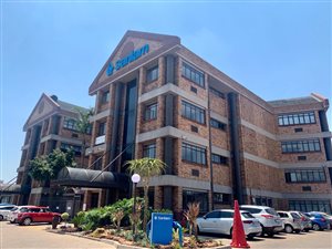 108 m² Commercial space in Jansen Park