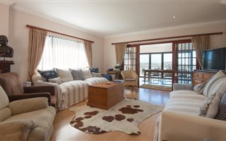 3 Bedroom House in Heuwelkruin