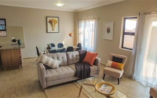 3 Bedroom Townhouse in Doornpoort and surrounds