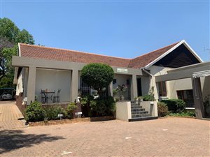88 m² Commercial space in Parktown North