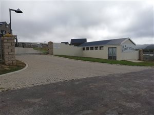 357 m² Land available in Hartenbos Heuwels