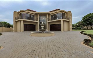 4 Bedroom House in Meyersdal Eco Estate