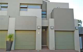 3 Bedroom Townhouse in Oaklands