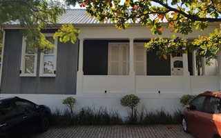 140 m² Commercial space in Sydenham