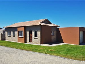 3 Bed House in Hansmoeskraal
