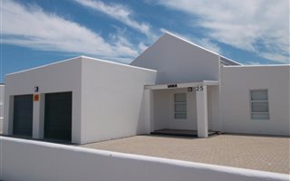 3 Bedroom House in Dwarskersbos