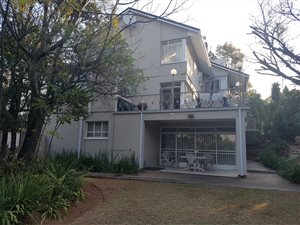 4 Bedroom House in Lukasrand