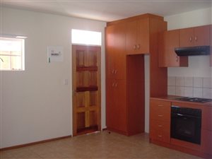 0.5 Bed Flat in Sunnyside