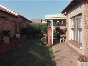 2 Bed Apartment in Benoni AH