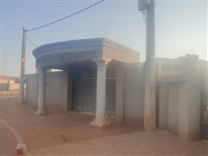 3 Bed House in Lehae
