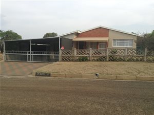 3 Bed House in Observation Hill