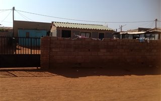1 Bedroom House in Bram Fisherville