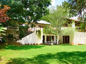 8 Bed House in Westcliff