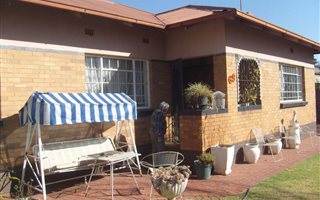 3 Bedroom House in Cinderella