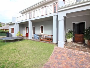 6 Bedroom House in Leisure Isle