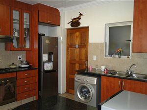 2 Bed Apartment in Sunninghill