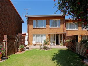 3 Bed Townhouse in Edenglen