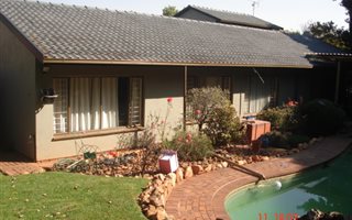 4 Bedroom House in Quellerina
