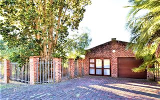 3 Bedroom House in Mount Pleasant